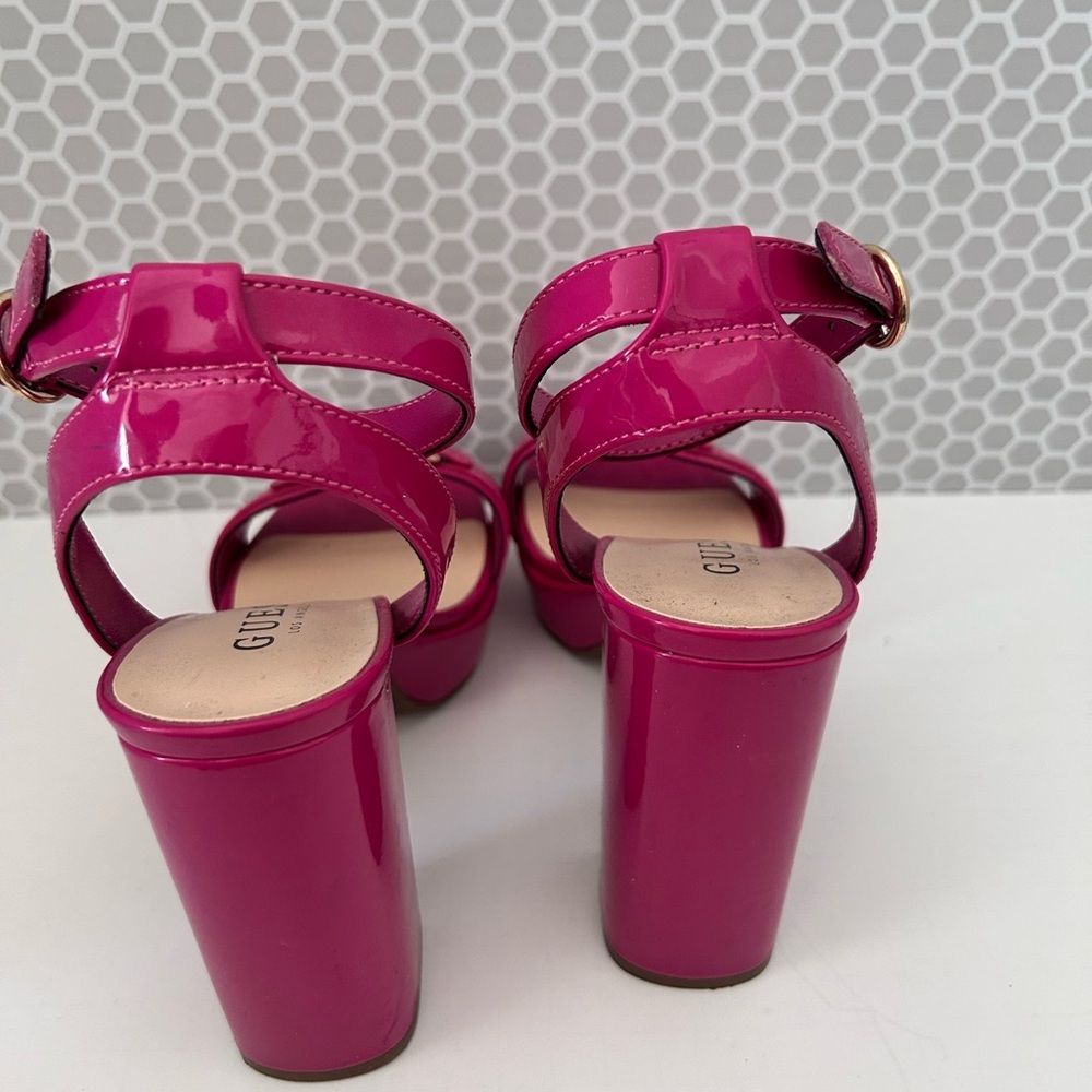 Guess Hot Pink Platform Women’s Block Heel Ankle Strap & Gold G Top Size 7 1/2M - Picture 3 of 11